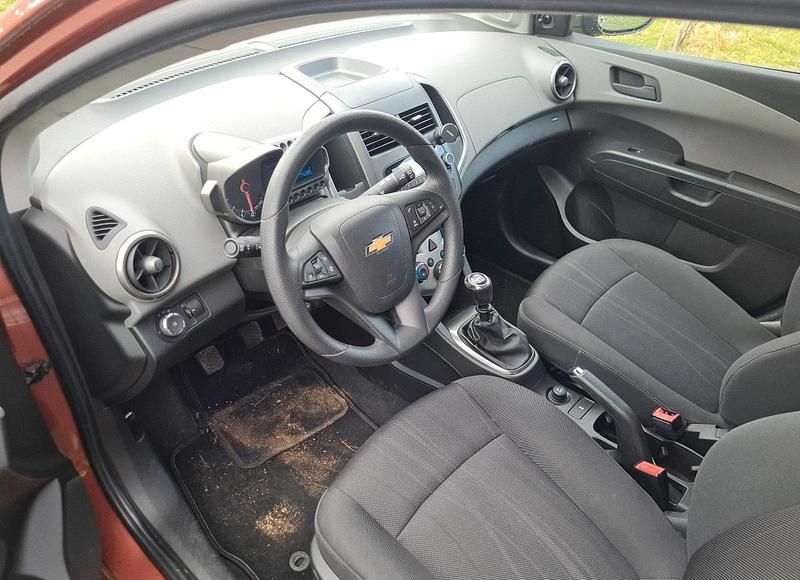 Gebraucht Chevrolet Aveo 82 PS (60 kW) 2011 Andere farben Kleinwagen