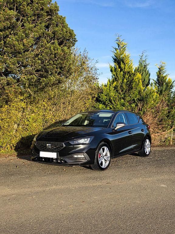 Schwarz Gebraucht 2020 Seat Leon FR Limousine | 19.800 € (Fairer Preis) - Bild 1/4