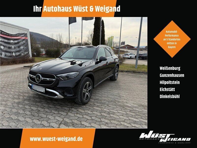 Andere farbe Gebraucht 2024 Mercedes GLC300e SUV | 65.900 € (Teuer) - Bild 1/4