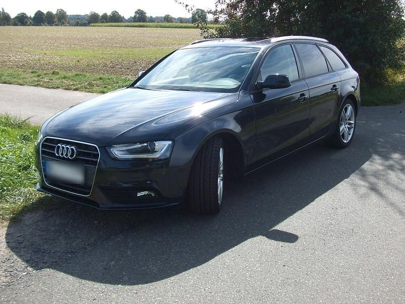 Gebraucht Audi A4 Ambiente 224 PS (164 kW) 2013 Blau Kombi