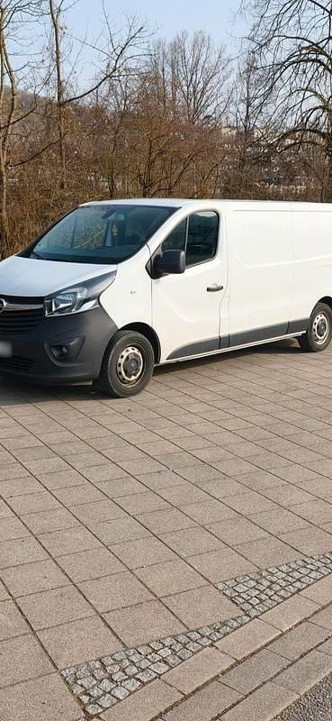Gebraucht Opel Vivaro S 145 PS (106 kW) 2018 Weiß Van / Kleinbus