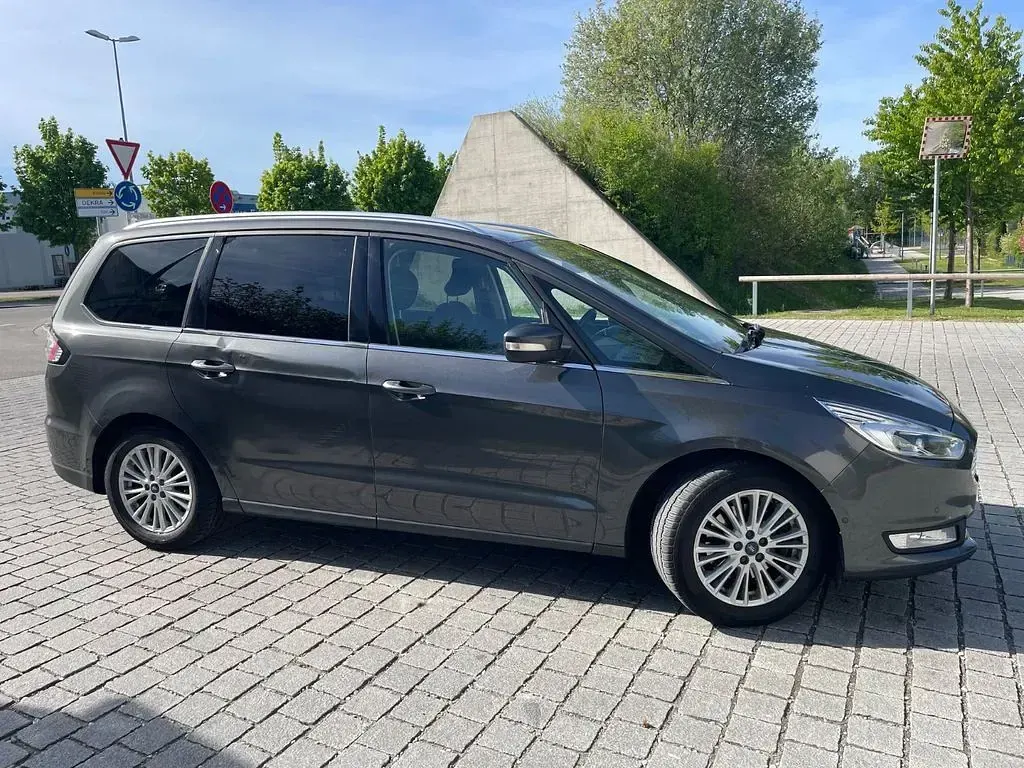 Gebraucht Ford Galaxy Titanium 160 PS (117 kW) 2015 Grau Van / Kleinbus