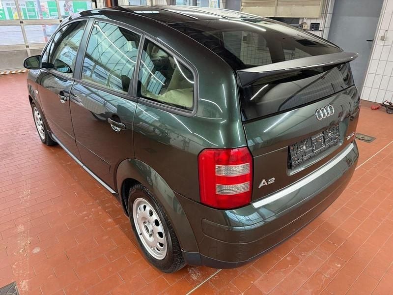 Gebraucht Audi A2 61 PS (44 kW) 2002 Grün Kleinwagen