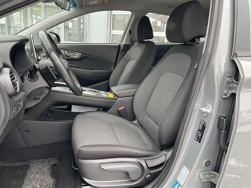 Gebraucht Hyundai Kona Advantage 100 kW (136 PS) 2020 Grau SUV