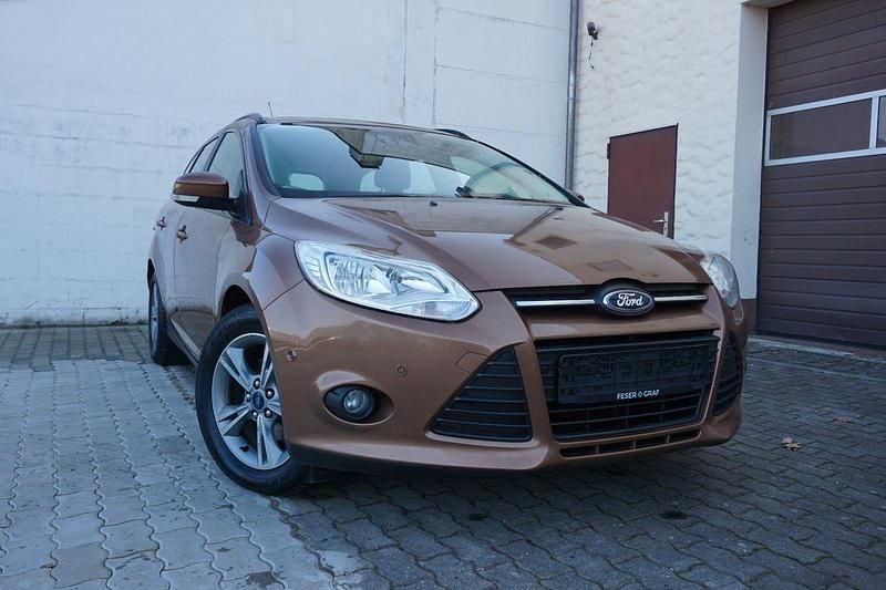 Gebraucht Ford Focus 125 PS (91 kW) 2013 Braun Kombi