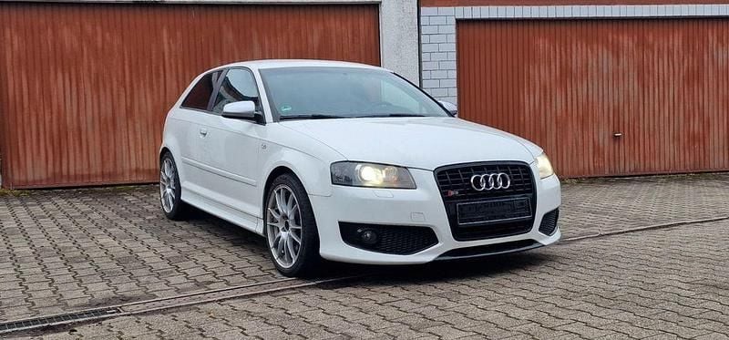 Gebraucht Audi S3 Sport 367 PS (269 kW) 2006 Weiß Kleinwagen