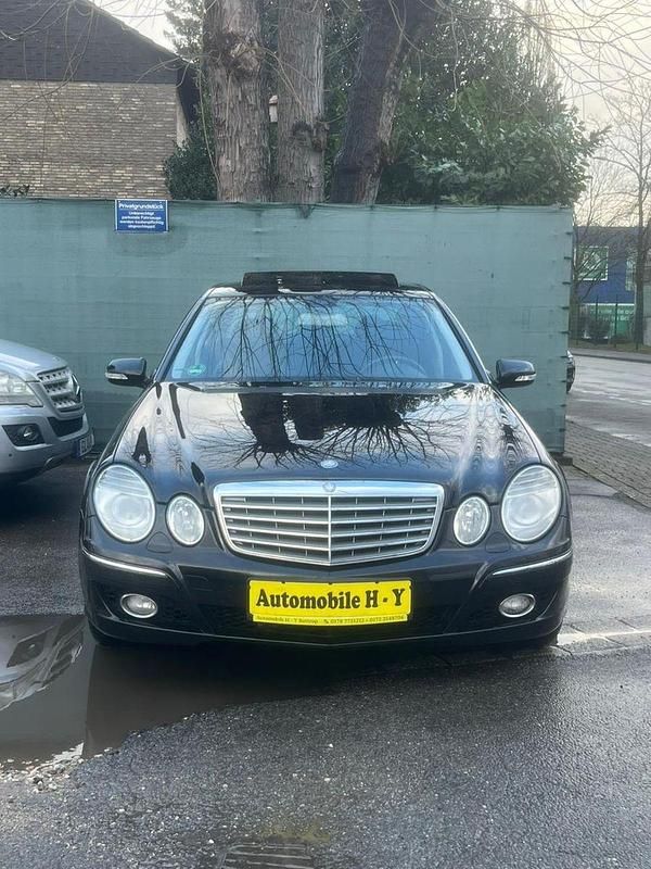 Second-hand Mercedes E350 272 CP (200 kW) 2006 Negru Berlinǎ