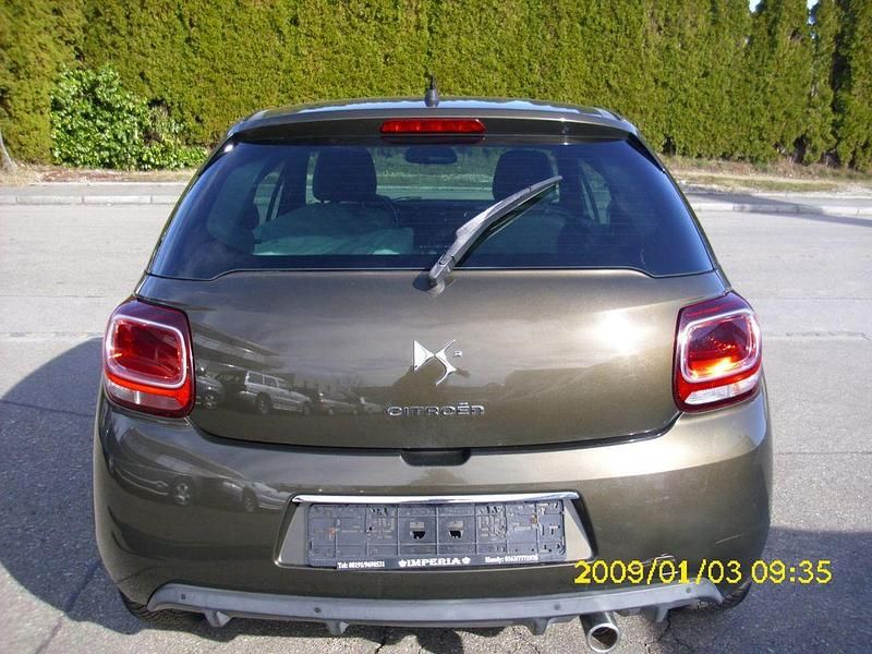 Gebraucht Citroën DS3 So Chic 99 PS (72 kW) 2015 Braun Kleinwagen