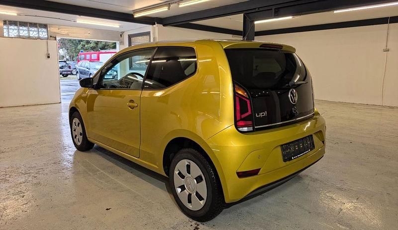 Gebraucht VW up! Active 65 PS (47 kW) 2021 Gold Kleinwagen