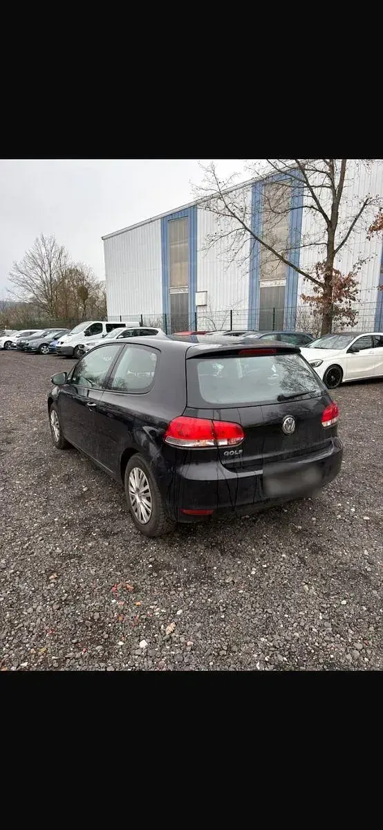 Gebraucht VW Golf VI 86 PS (63 kW) 2011 Schwarz Kleinwagen