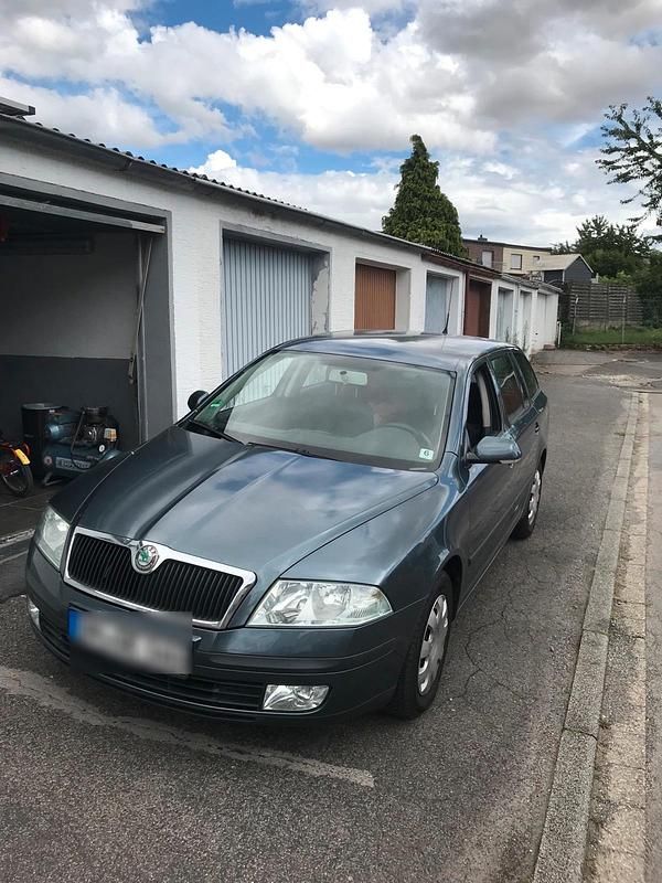 Gebraucht 2005 Skoda Octavia Kombi | 1.400 € (Superpreis) - Bild 1/4