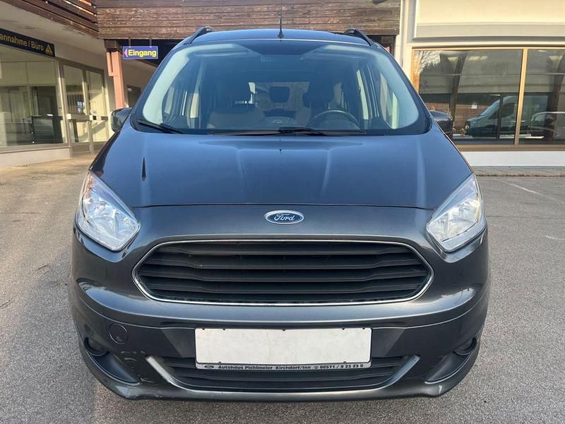 Gebraucht Ford Tourneo Courier Titanium 101 PS (74 kW) 2017 Grau Van / Kleinbus