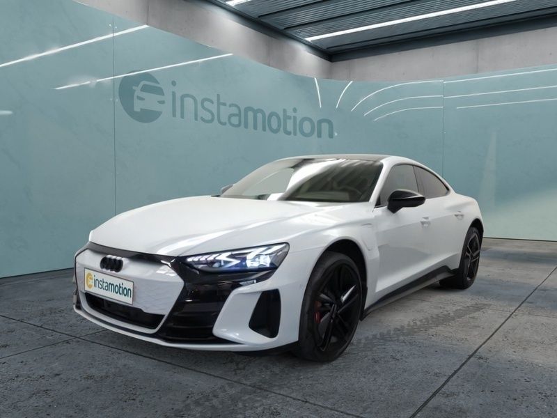 Grau Gebraucht 2024 Audi e-tron GT quattro Ambiente Limousine | 93.050 € - Bild 1/4