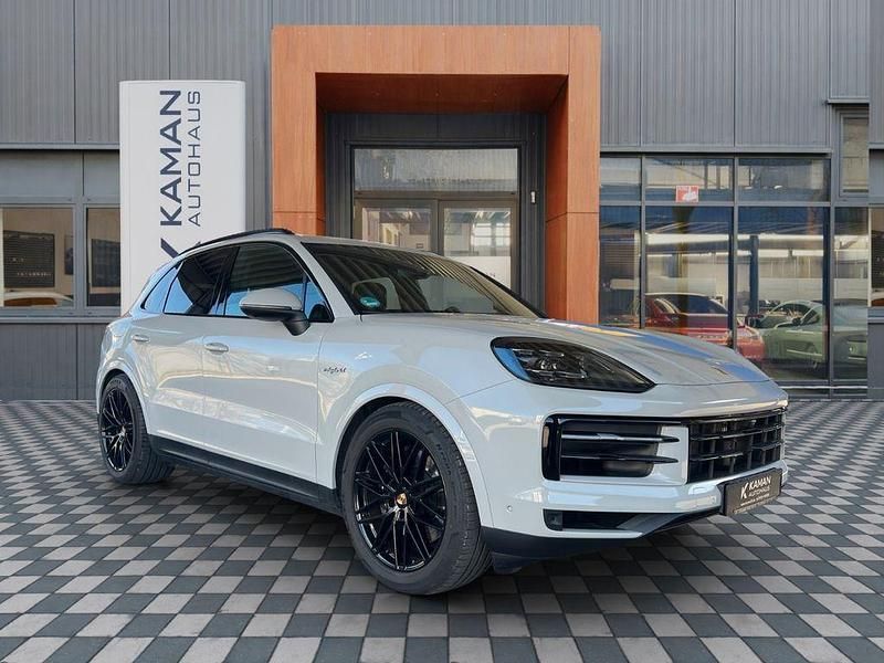 Second-hand Porsche Cayenne 470 CP (345 kW) 2024 Gri SUV