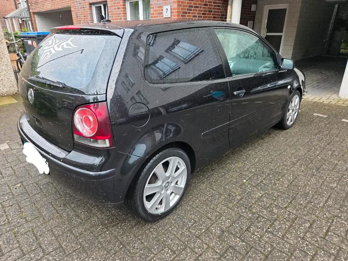 Gebraucht VW Polo 54 PS (39 kW) 2003 Schwarz Kleinwagen