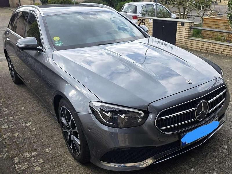 Gebraucht Mercedes E220 194 PS (142 kW) 2020 Grau Kombi