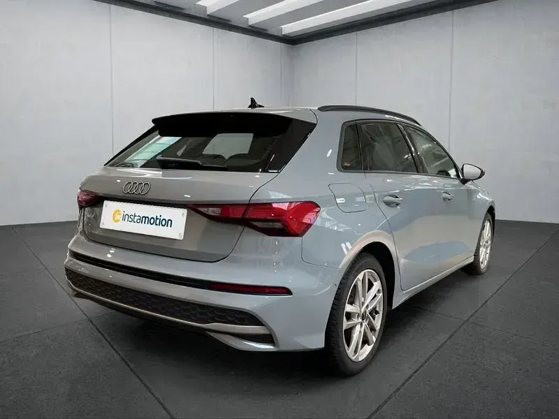 Gebraucht Audi A3 Sportback 150 PS (110 kW) 2024 Grau Kleinwagen
