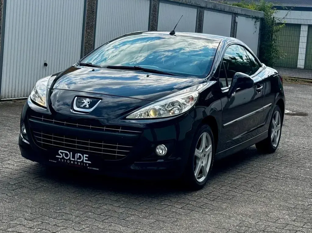 Gebraucht Peugeot 207 CC Allure 120 PS (88 kW) 2012 Schwarz Cabrio