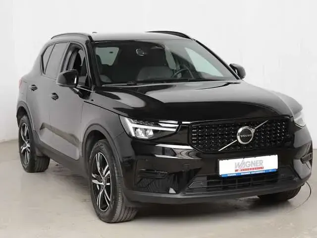 Gebraucht Volvo XC40 145 PS (106 kW) 2023 SUV