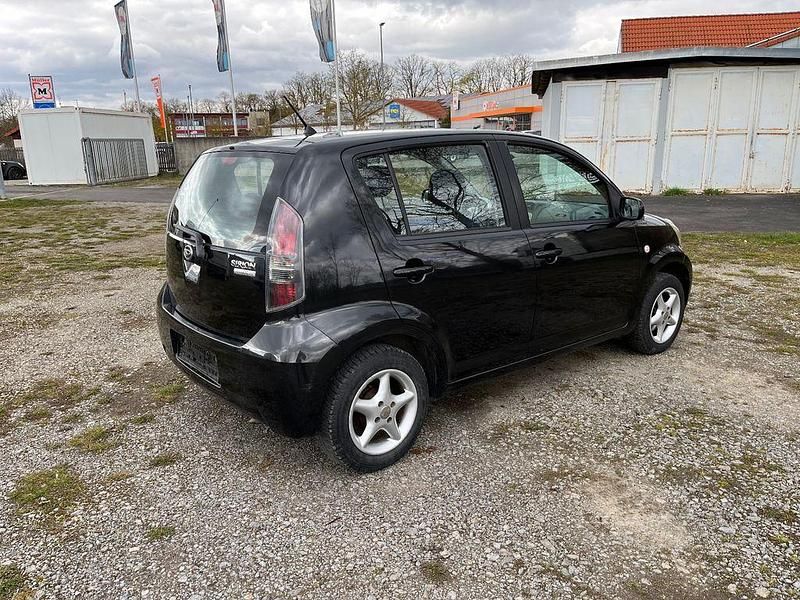 Gebraucht Daihatsu Sirion 91 PS (66 kW) 2009 Schwarz Kleinwagen