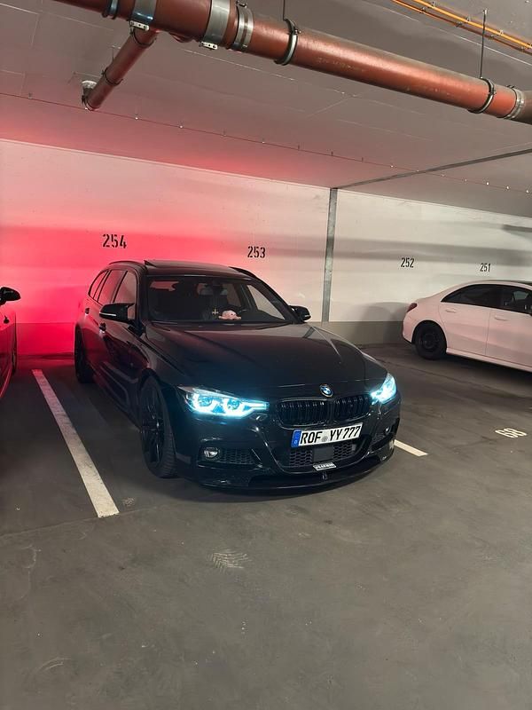 Schwarz Gebraucht 2016 BMW 340 Kombi | 29.999 € (Fairer Preis) - Bild 1/4