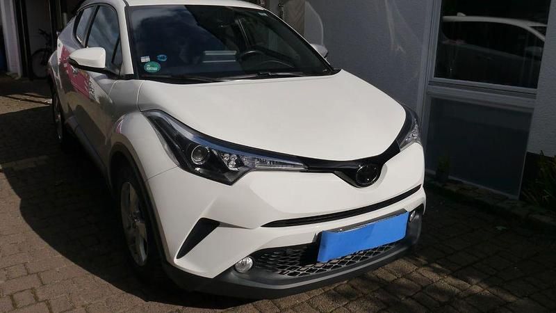 Weiß Gebraucht 2019 Toyota C-HR SUV | 13.499 € (Guter Preis) - Bild 1/4
