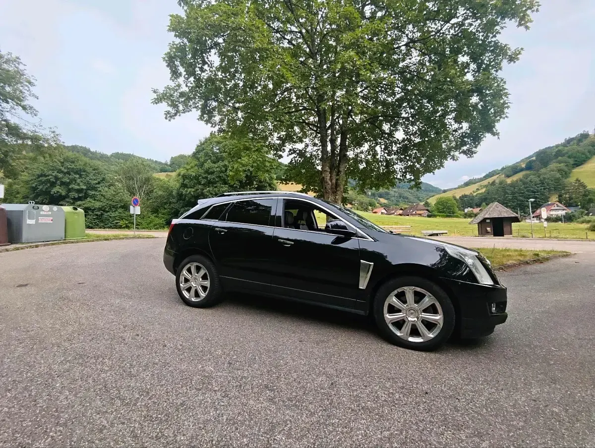 Gebraucht Cadillac SRX 318 PS (233 kW) 2015 Schwarz SUV
