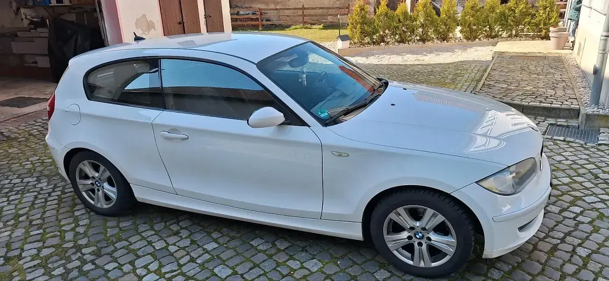 Używany BMW 116 116 KM (85 kW) 2007 Biały Hatchback