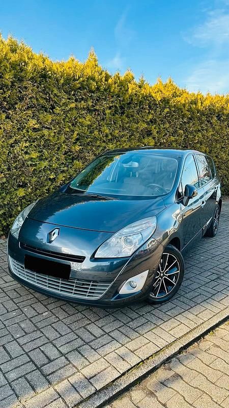 Gebraucht Renault Grand Scénic III Bose Edition 130 PS (95 kW) 2011 Schwarz Van / Kleinbus