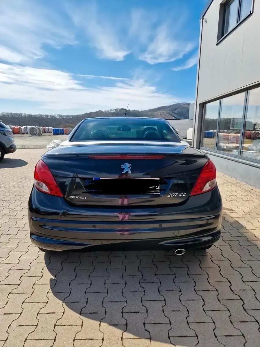 Gebraucht Peugeot 207 CC 120 PS (88 kW) 2011 Schwarz Cabrio