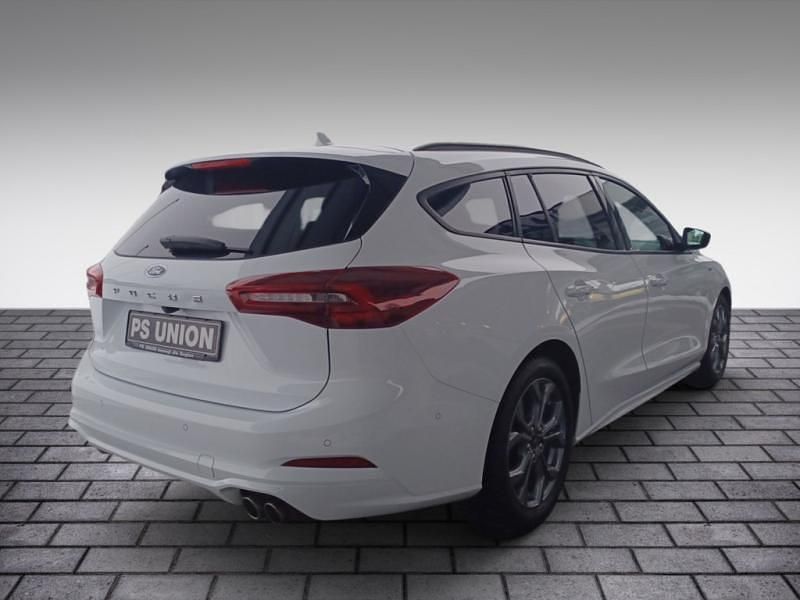 Gebraucht Ford Focus ST-Line 116 PS (85 kW) 2023 Weiss / frozen white Kombi
