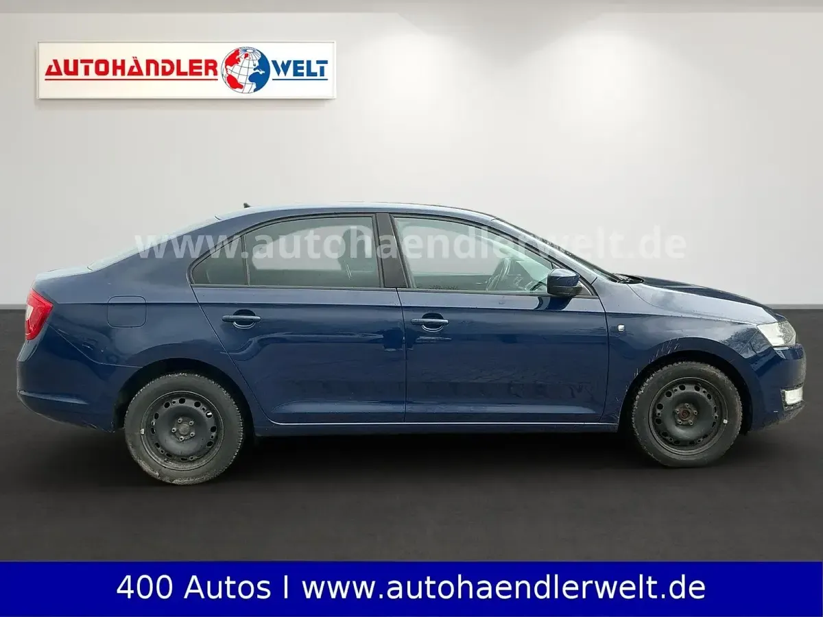 Gebraucht Skoda Rapid Active 90 PS (66 kW) 2015 Blau Kleinwagen