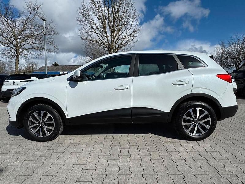 Gebraucht Renault Kadjar Zen 140 PS (102 kW) 2021 Weiß SUV