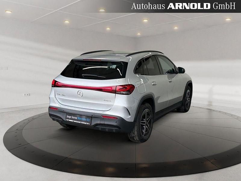 Gebraucht Mercedes EQA300 AMG line 167 kW (228 PS) 2024 Iridiumsilber SUV