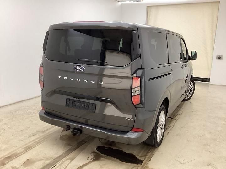 Gebraucht Ford Tourneo Titanium 170 PS (125 kW) 2024 Grau Van / Kleinbus