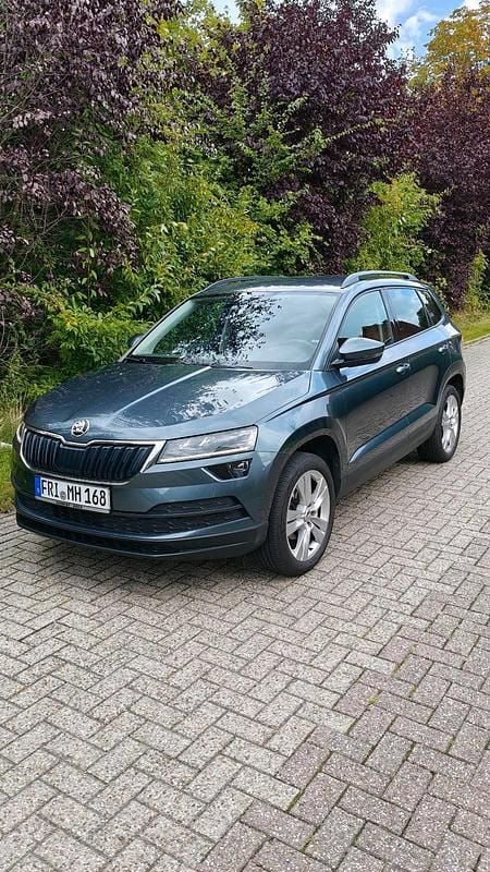 Grau Gebraucht 2019 Skoda Karoq Style SUV | 17.000 € (Guter Preis) - Bild 1/4