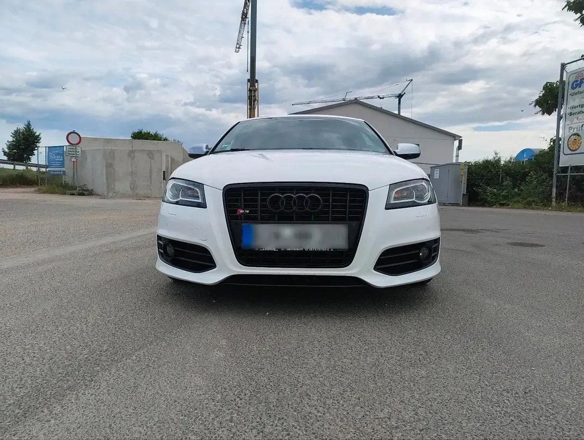 Gebraucht Audi S3 350 PS (257 kW) 2010 Weiß Kleinwagen