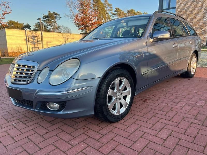 Second-hand Mercedes E220 170 CP (125 kW) 2006 Albastru Break