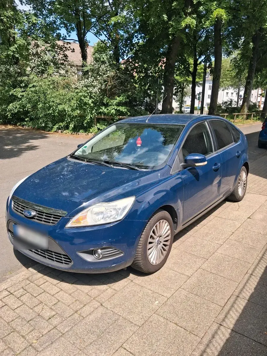 Gebraucht Ford Focus 90 PS (66 kW) 2011 Blau Limousine