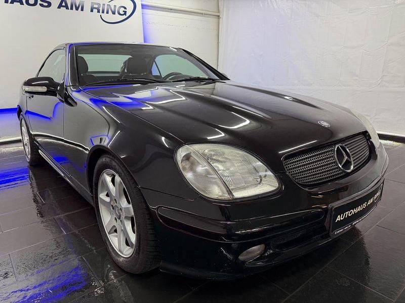 Gebraucht Mercedes SLK230 197 PS (144 kW) 2001 Schwarz Cabrio