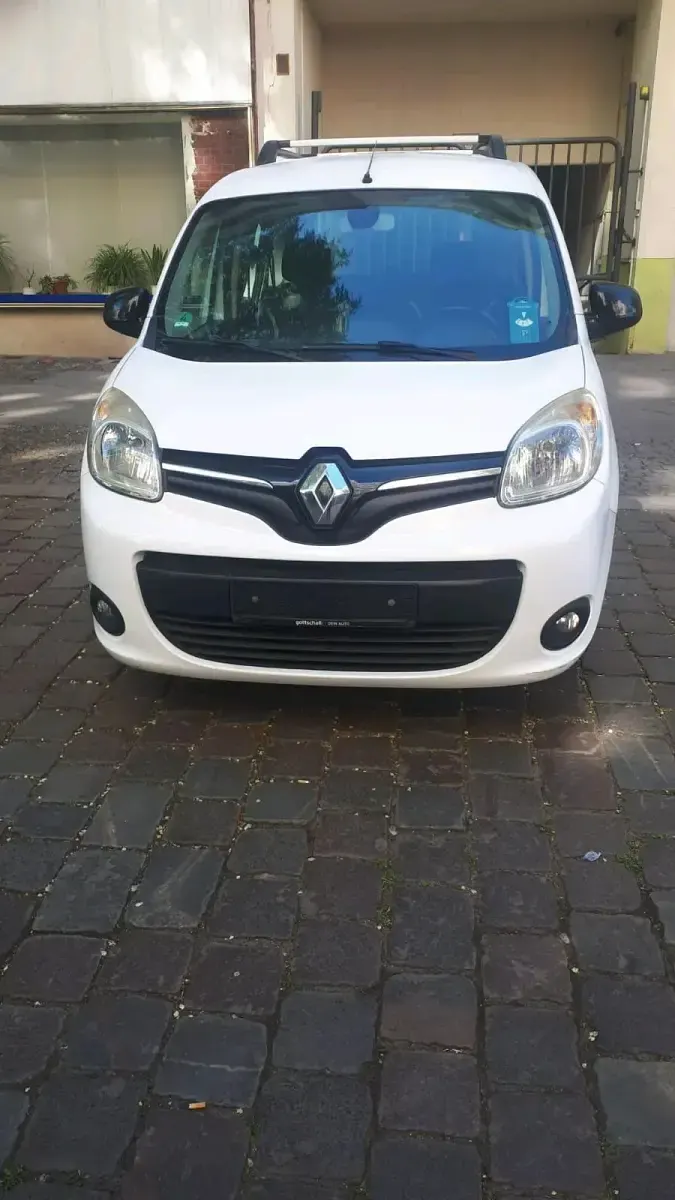Używany Renault Kangoo 90 KM (66 kW) 2014 Biały Minivan