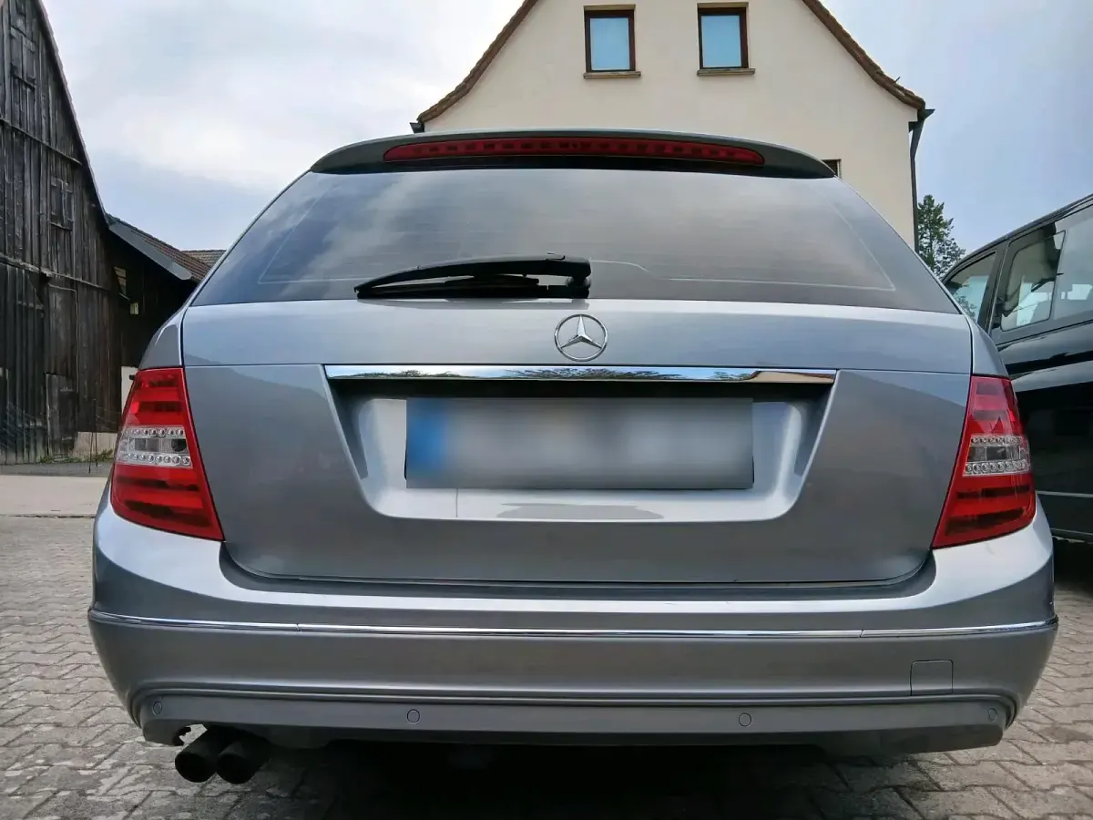 Gebraucht Mercedes C180 156 PS (114 kW) 2012 Silber Kombi