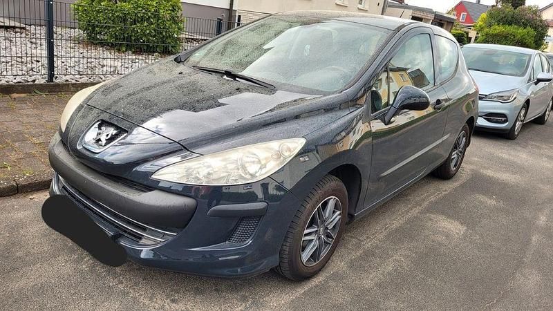 Grau Gebraucht 2010 Peugeot 308 Filou Kleinwagen | 3.900 € (Fairer Preis) - Bild 1/4