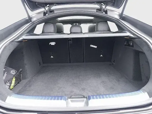 Gebraucht Mercedes GLE300 AMG 269 PS (197 kW) 2026 Schwarz SUV