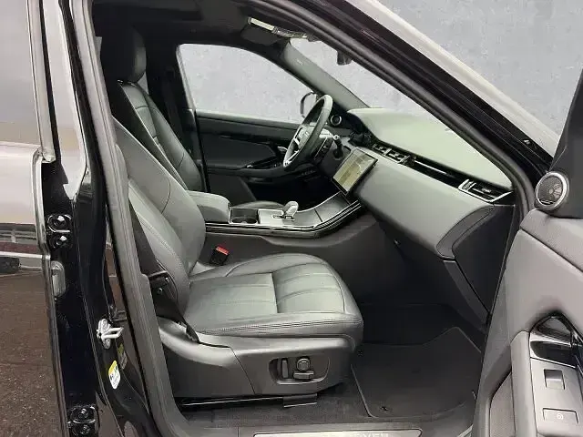 Second-hand Land Rover Range Rover evoque SE 206 CP (151 kW) 2024 Negru SUV