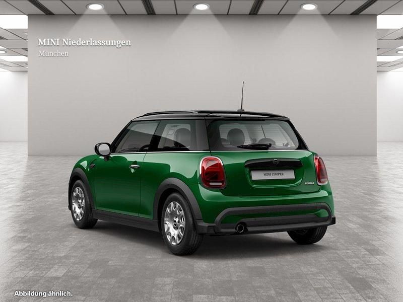 Gebraucht Mini Cooper 136 PS (100 kW) 2023 Grün Kleinwagen
