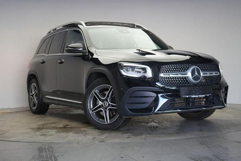 Schwarz Gebraucht 2022 Mercedes GLB220 AMG line SUV | 38.990 € (Fairer Preis) - Bild 1/4