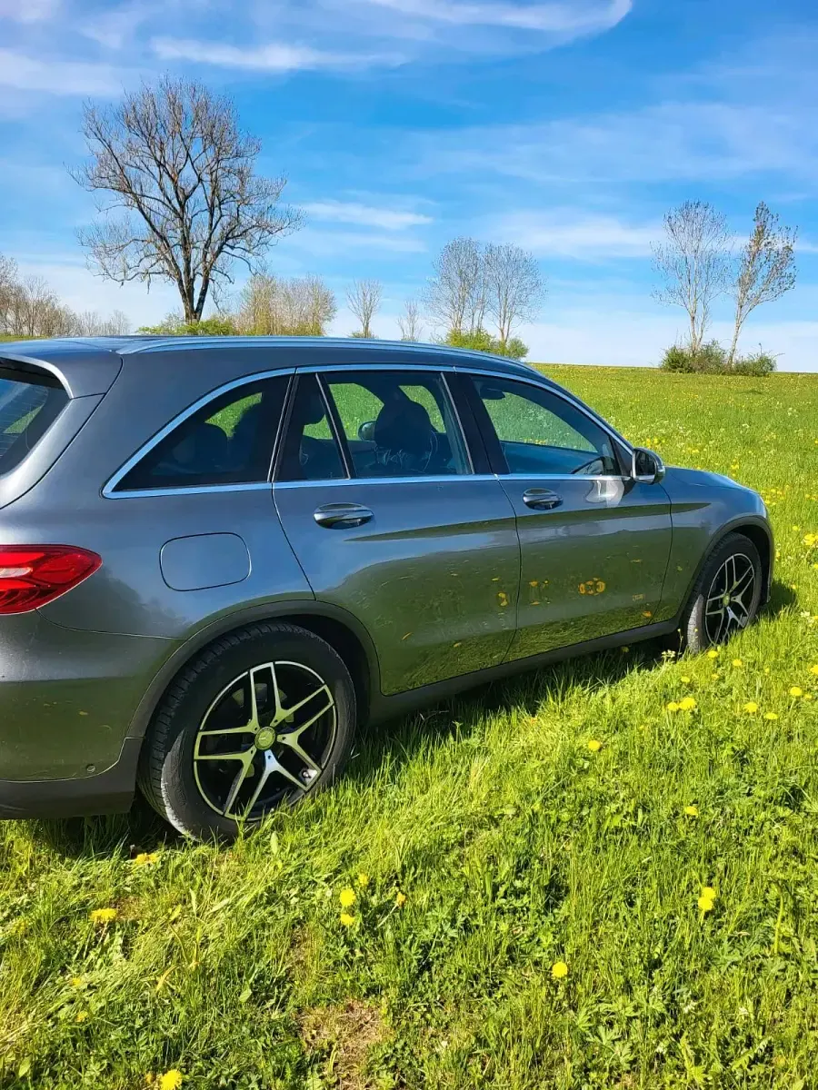 Gebraucht Mercedes GLC220 AMG line 170 PS (125 kW) 2016 SUV