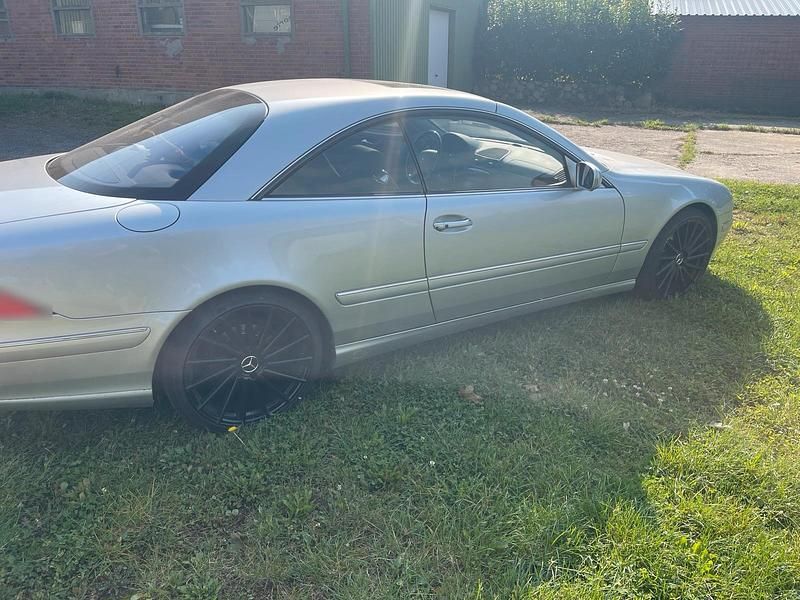 Gebraucht Mercedes CL500 306 PS (225 kW) 2001 Silber Coupé