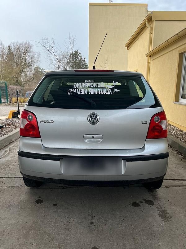 Gebraucht VW Polo 64 PS (47 kW) 2002 Silber Kleinwagen